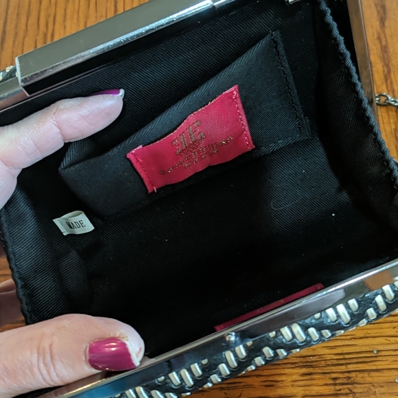 Black sequen homecoming dress & bag - Picture 10 of 16